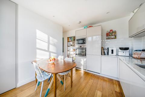 1 bedroom apartment for sale, St Faiths Court, Harford Street, E1