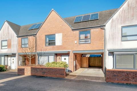 5 Barn Meadow Close, Birmingham, B31 5AJ