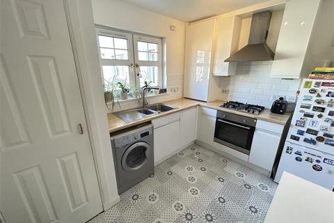 2 bedroom flat to rent, New Orchardfield, Leith, Edinburgh, EH6