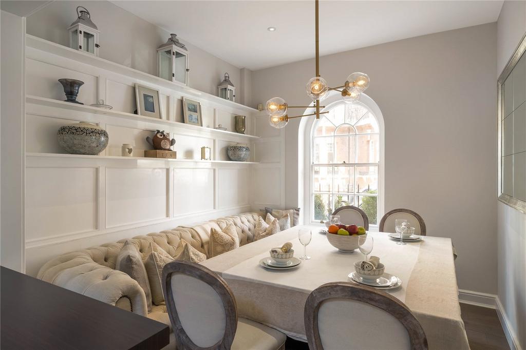 Breakfast Room