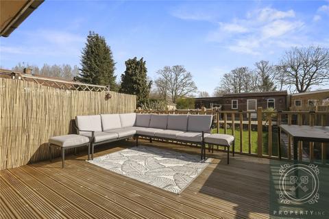 8 Queens Drive, Waltham Cross, EN8 7PP