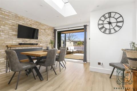 8 Queens Drive, Waltham Cross, EN8 7PP