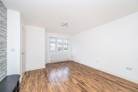 3 bedroom end of terrace house for sale, 35 Middlebank Rise, Dunfermline, KY11 8LG
