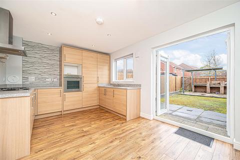 3 bedroom end of terrace house for sale, 35 Middlebank Rise, Dunfermline, KY11 8LG