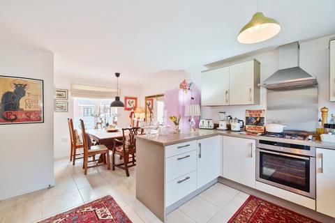 4 bedroom detached house for sale, Greenacres Road, Locks Heath, Hampshire, SO31