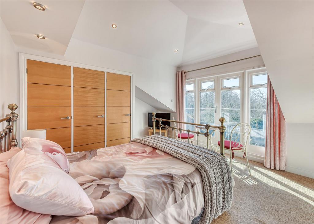 St Cuthberts House-bed2.jpg