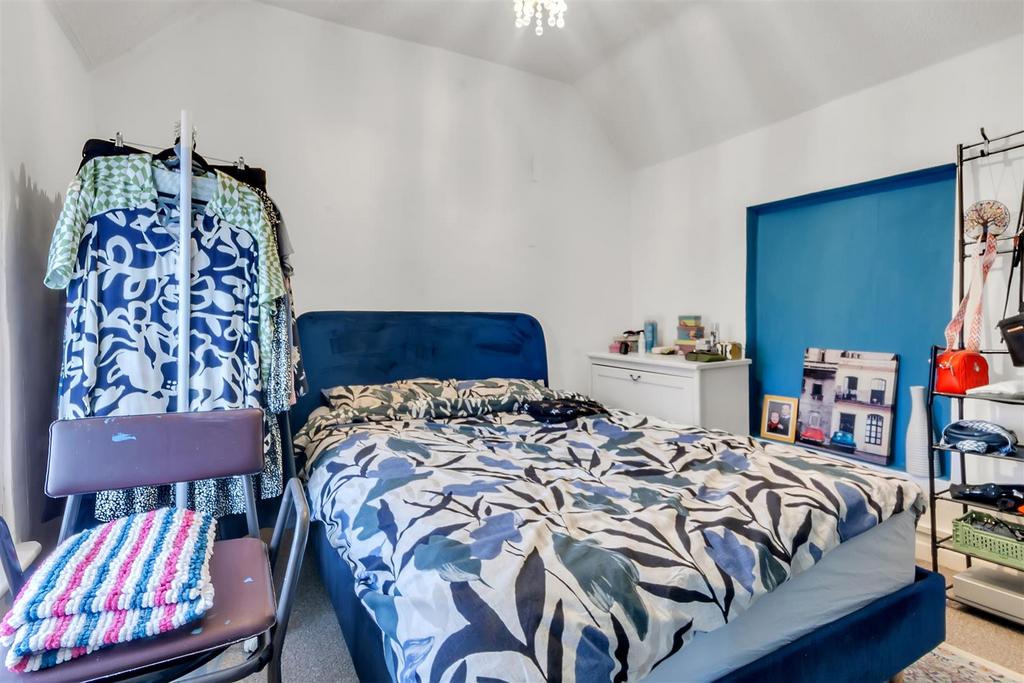 Bedroom One.jpg