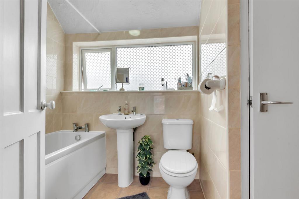 Bathroom.jpg