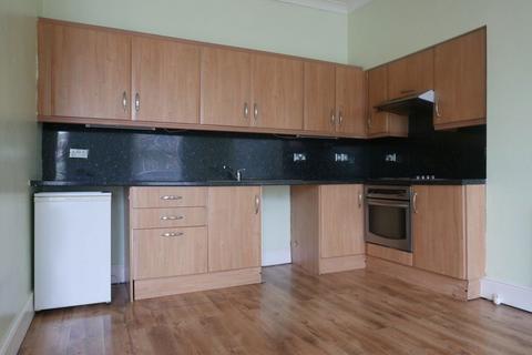 2 bedroom flat to rent, Flat 4, 76 Beverley Road, Hull, HU3 1YD