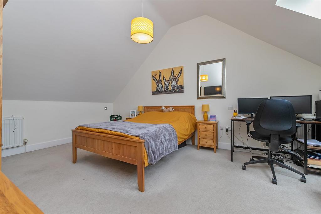 6 Damson Close-29.jpg