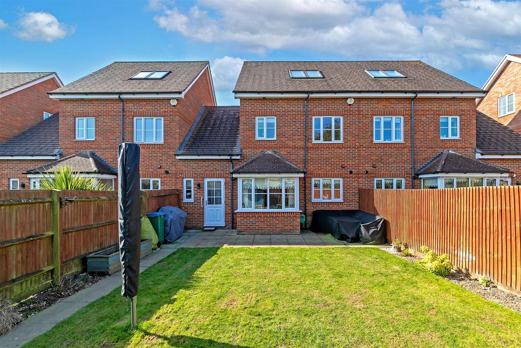 6 Damson Close-36.jpg