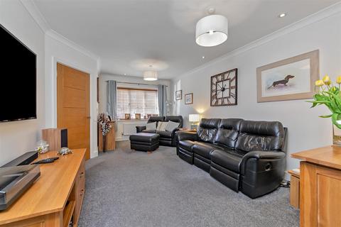 6 Damson Close, Watford, WD24 5JY