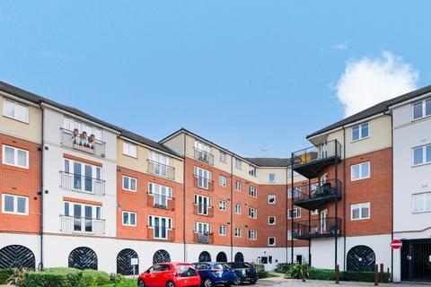 1 bedroom apartment for sale, Long Acre House, Pettacre Close, SE28 0PA