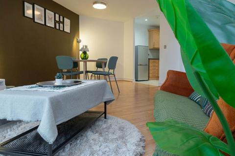 1 bedroom apartment for sale, Long Acre House, Pettacre Close, SE28 0PA