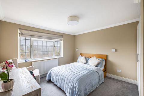 2 Roffey Close, Purley, CR8 4BH