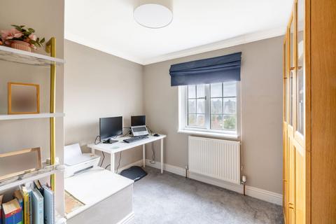2 Roffey Close, Purley, CR8 4BH