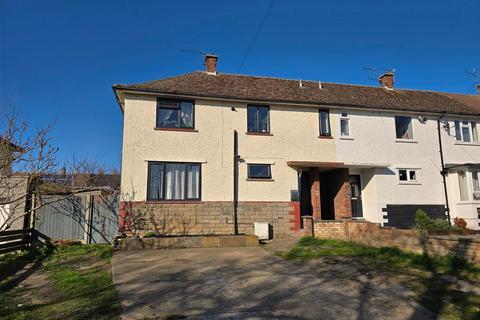 3 bedroom end of terrace house for sale, St. Annes Crescent, Gorleston