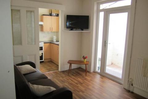 1 bedroom in a house share to rent, St Johns Road, Exeter EX1