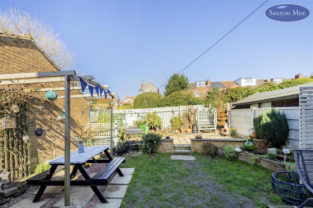 Garden 4226.jpg