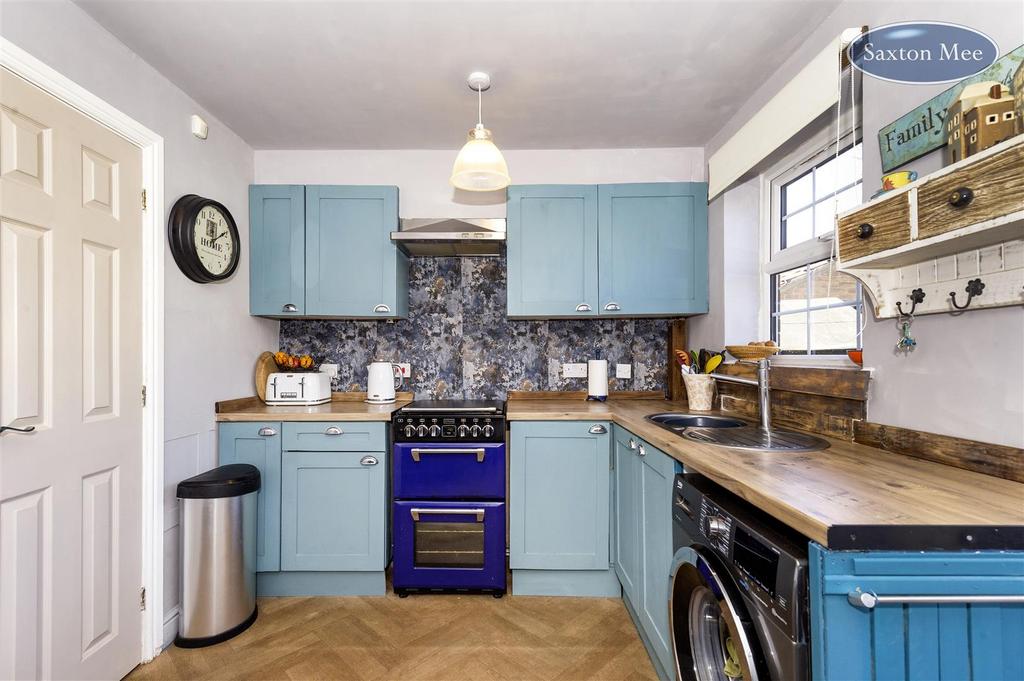 Kitchen 4425.jpg