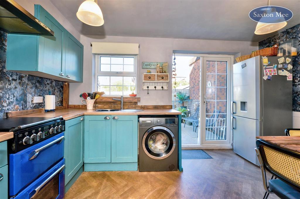 Kitchen 4436 7 8.jpg