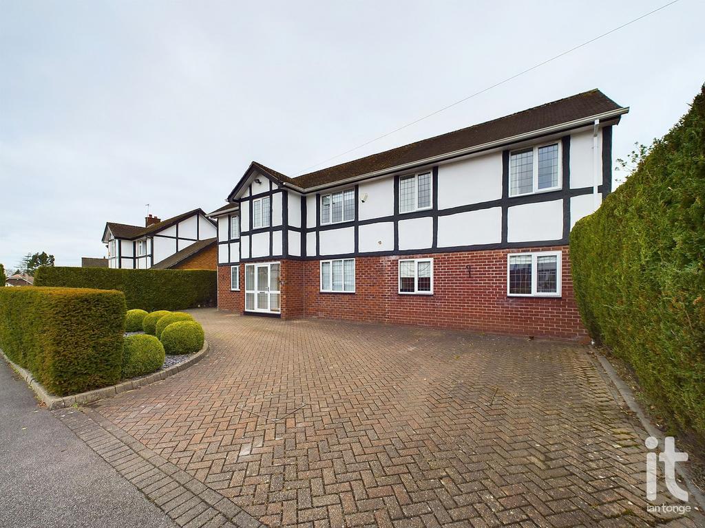 Photograph 4