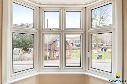 3 bedroom flat for sale, Stoke Road, Surrey GU1