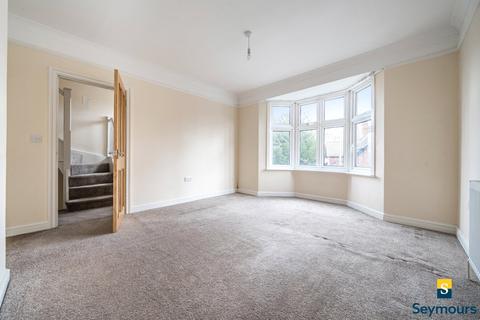 3 bedroom flat for sale, Stoke Road, Surrey GU1