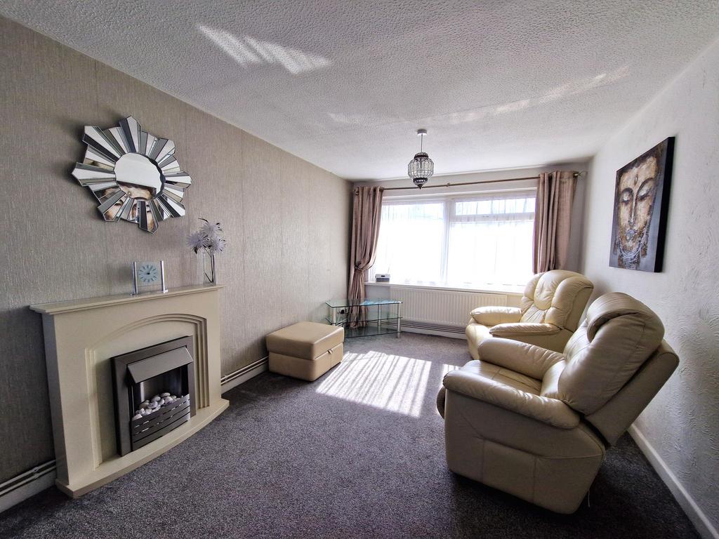 Crossley Stone, Rugeley- 2 Bedroom top floor flat