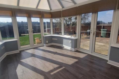 3 bedroom detached house to rent, Bridge End Grove, Grantham NG31