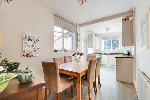 4 bedroom detached house for sale, Charnock Avenue, Wollaton NG8