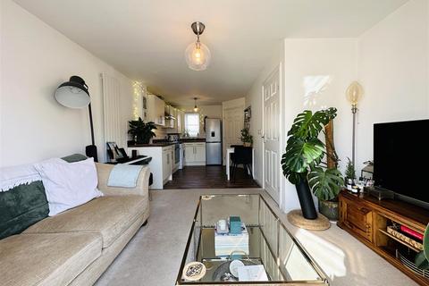 undefined, Palm House Drive, Selby