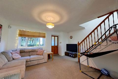 25 Deansway, Northampton, NN3 5JY