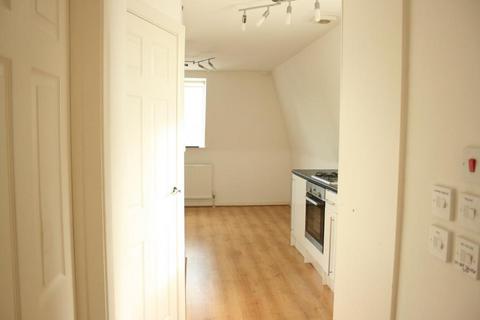 1 bedroom apartment to rent, Dollis Road, NW7