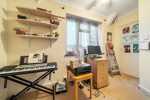 undefined, Haddenham,  Buckinghamshire,  HP17