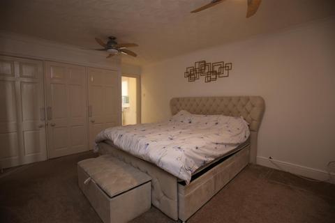 4 bedroom detached house to rent, Workhouse Lane, Maidstone ME15