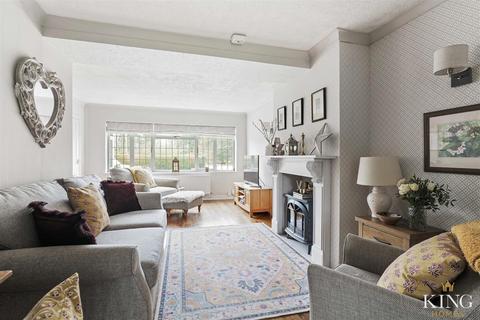 77 Bromsgrove Road, Studley, B80 7PE