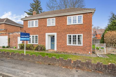 3 bedroom detached house for sale, Manor Close, Bracknell, Berkshire