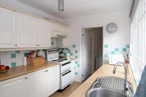 3 bedroom terraced house to rent, Wellsted Street, Hull HU3