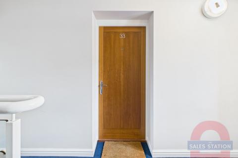 33 Blackberry Way, Pontprennau, Cardiff, CF23 8FE