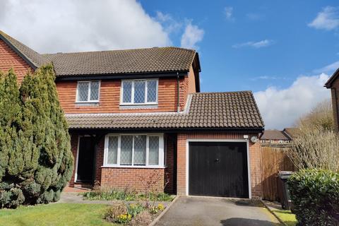 3 bedroom semi-detached house to rent, Thomas Turner Drive, East Hoathly BN8