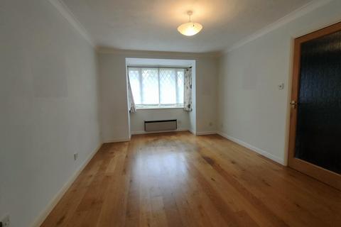 3 bedroom semi-detached house to rent, Thomas Turner Drive, East Hoathly BN8