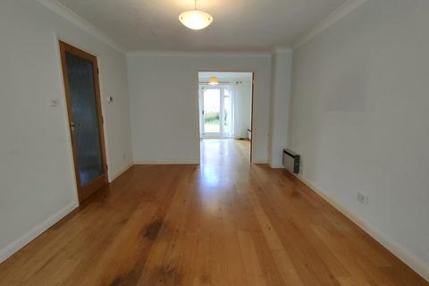 3 bedroom semi-detached house to rent, Thomas Turner Drive, East Hoathly BN8