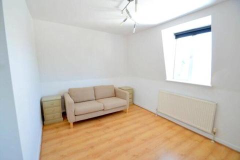 1 bedroom apartment to rent, Dollis Road, London, NW7
