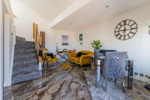 1 bedroom apartment for sale, Pierhead View, Penarth CF64