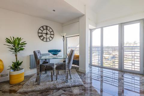 1 bedroom apartment for sale, Pierhead View, Penarth CF64