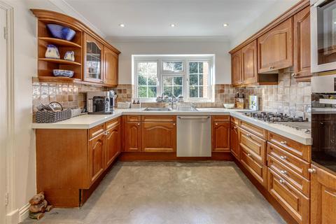4 Belmor, Elstree, Borehamwood, WD6 3JX