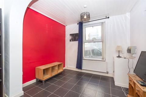 undefined, North Penrallt, Caernarfon, Gwynedd, LL55