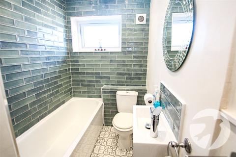 170 Gregory Crescent, London, SE9 5RT