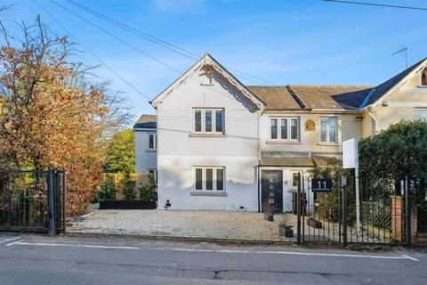 3 bedroom semi-detached house for sale, Blacknest Gate Road, Ascot